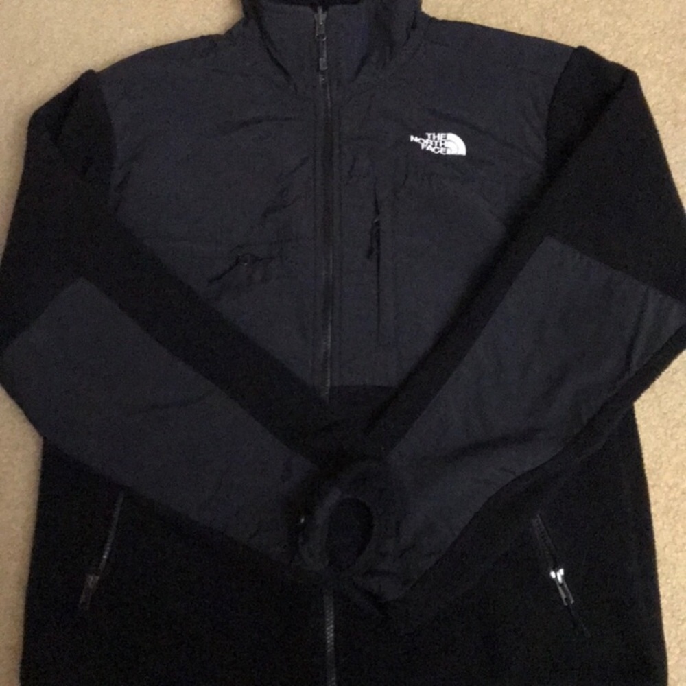 Men’s The North Face Denali fleece jacket, small